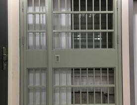 监室通道门